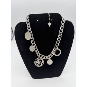 GUESS Silver Tone Charm Necklace Logo Chunky Chain Rhinestone. 5216
